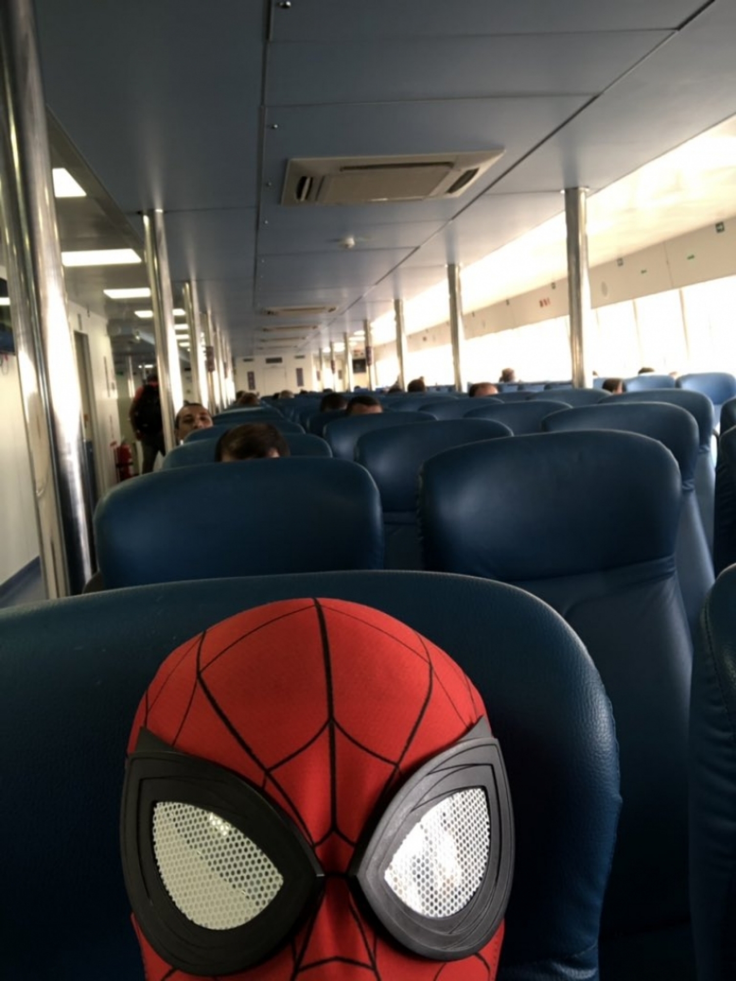 Breandon Ferreira Torres cumpriu a promessa e foi trabalhar vestido de Homem-Aranha