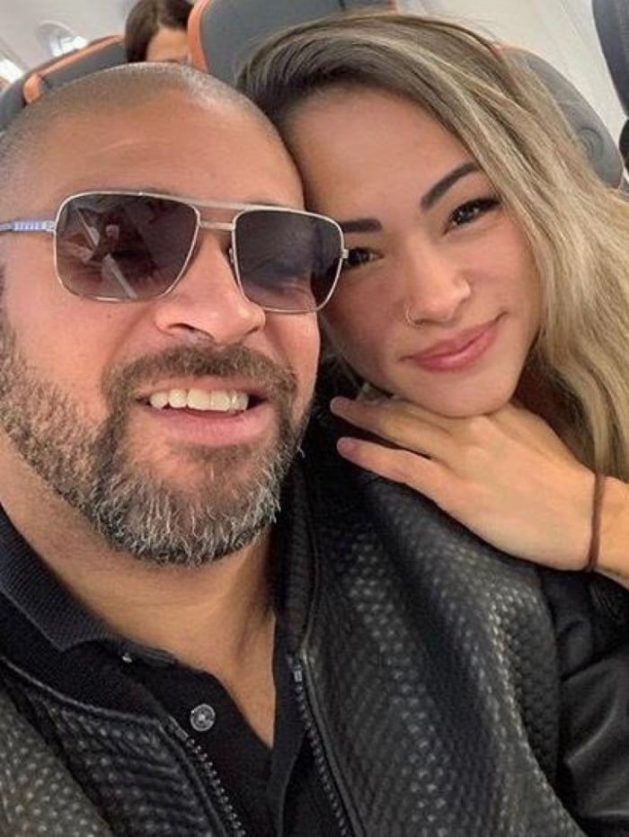 Adriano Imperador e Hanna Alvarez