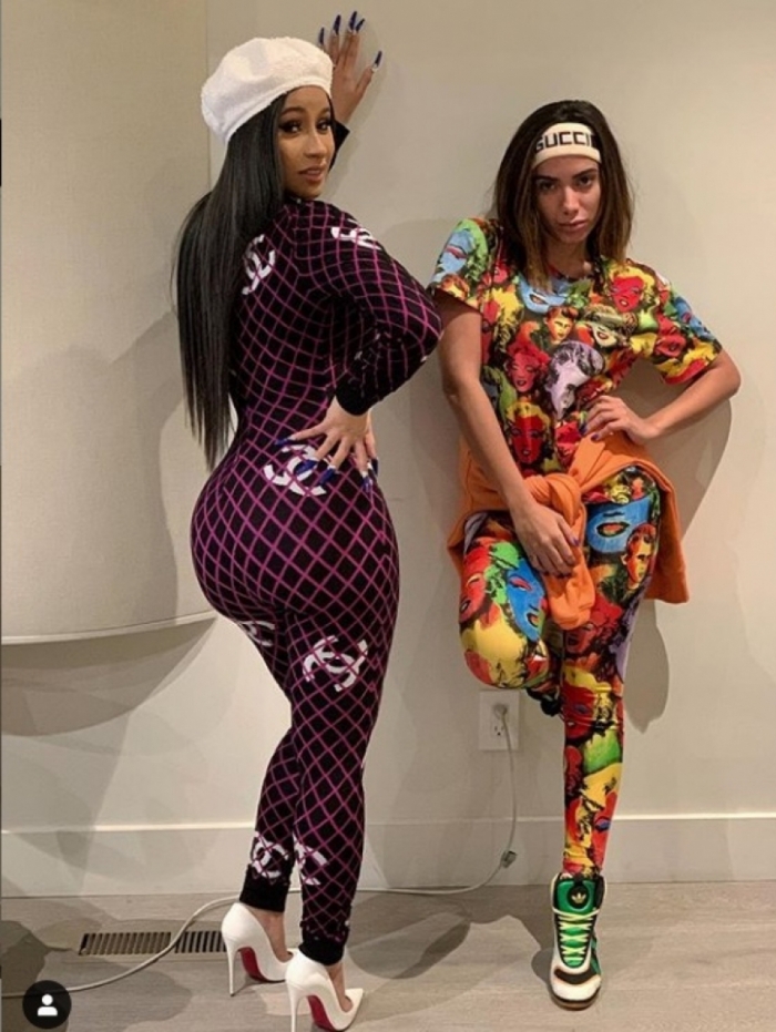 Anitta mostra seu encontro com Cardi B