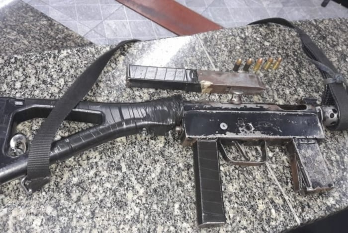 Material apreendido em ação neste domingo 