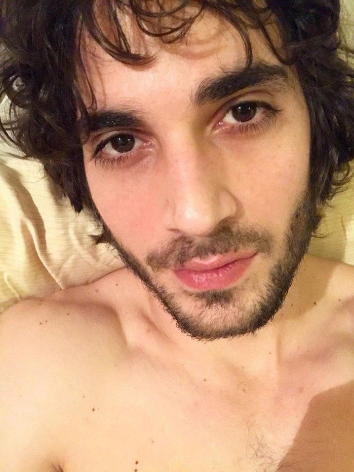 Fiuk posta foto ousada e recebe cr&iacute;tica