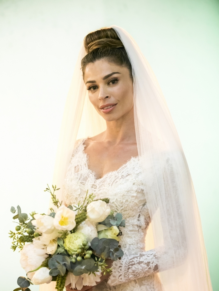 Alberto (Antonio Fagundes) pensa em Paloma (Grazi Massafera) vestida de noiva