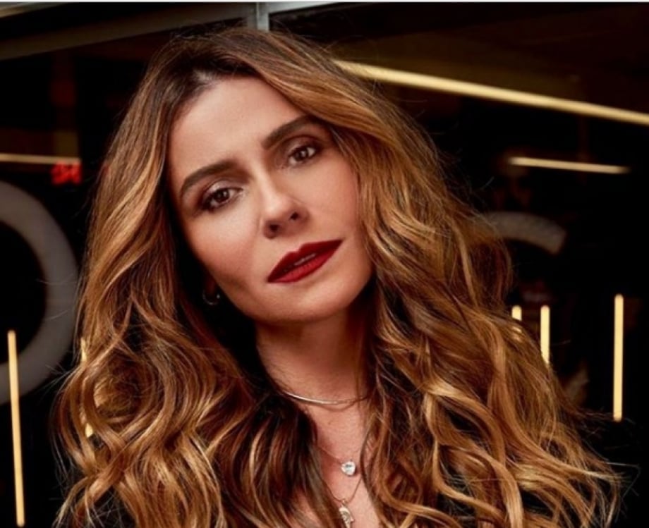 Giovanna Antonelli muda o visual