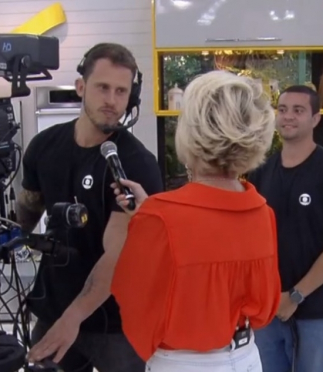 Ao vivo! Ana Maria Braga causa climão ao perguntar para funcionários se eles gostam do trabalho - Reprodução