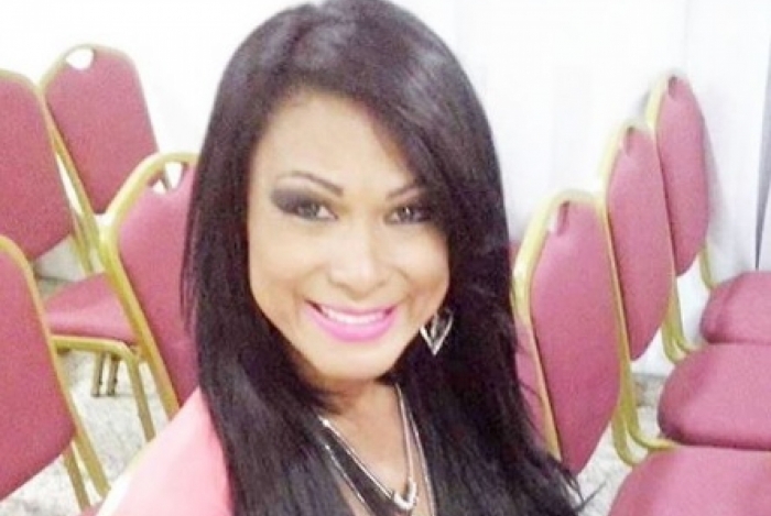 Após revelação de Ariadna, outra trans afirma ter saído com Theo Becker