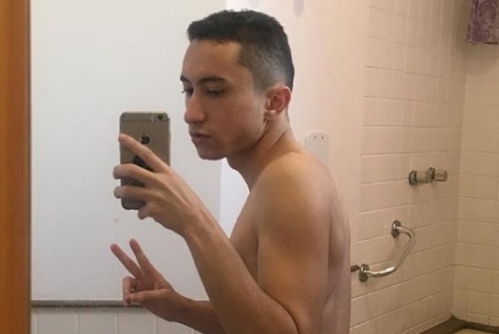 Gay assumido, Gabeu também recebeu muitas cantadas em sua foto