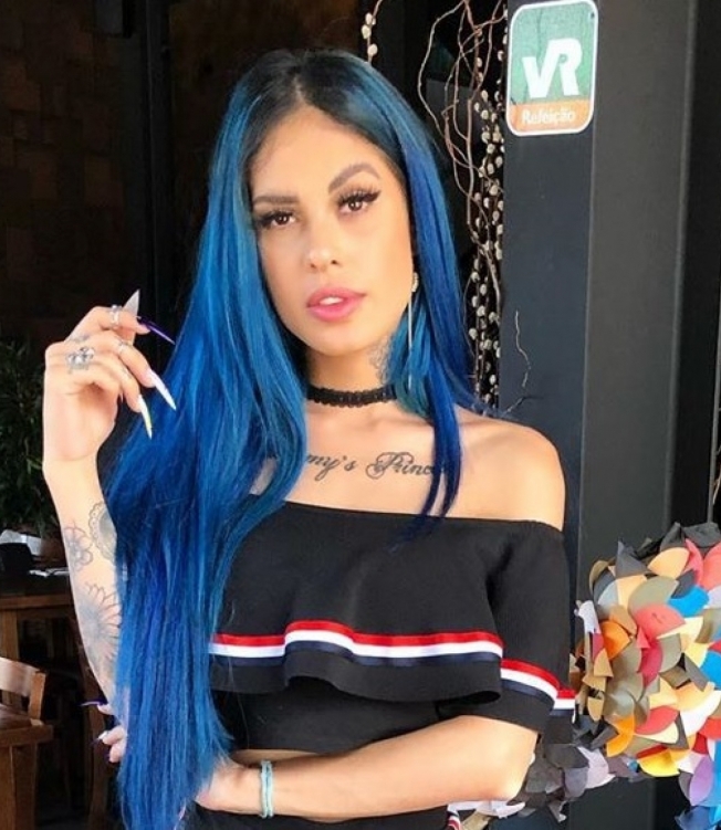 Que espetáculo! Tati Zaqui enlouquece fãs dançando só de lingerie Diversão O Dia Que espetáculo! Tati Zaqui enlouquece fãs dançando só de lingerie Diversão O Dia