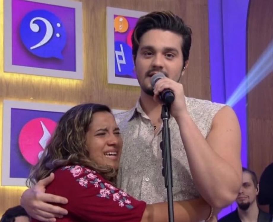 F&atilde; admite t&eacute;rmino de namoro por amor a Luan Santana