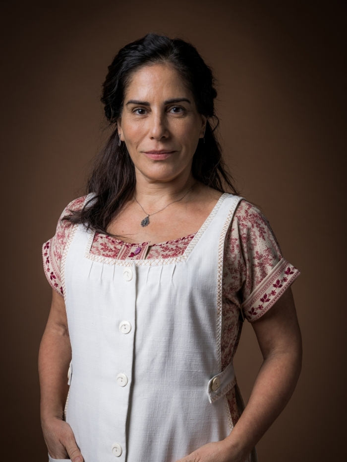 Lola (Gloria Pires), em 'Éramos Seis'