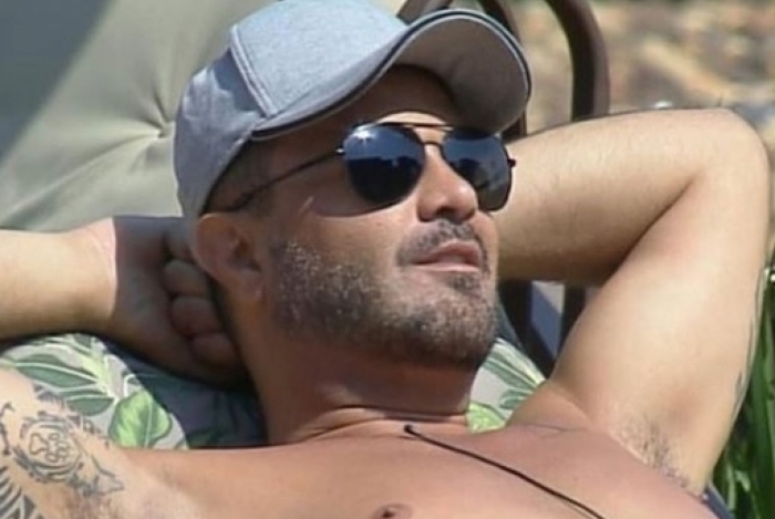 Sabrina Paiva e Rodrigo Phavanello se enroscaram na 'Fazenda 11'