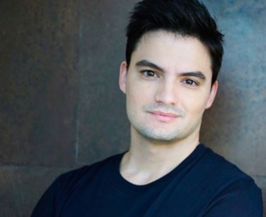 Felipe Neto critica vídeo de Silvio Santos