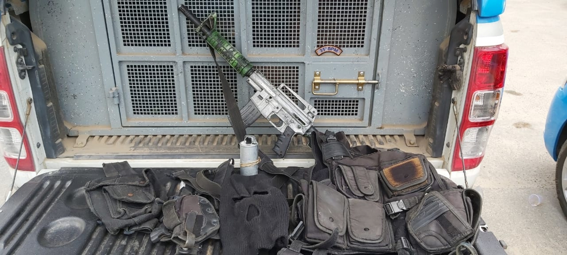 O material apreendido com Juruna