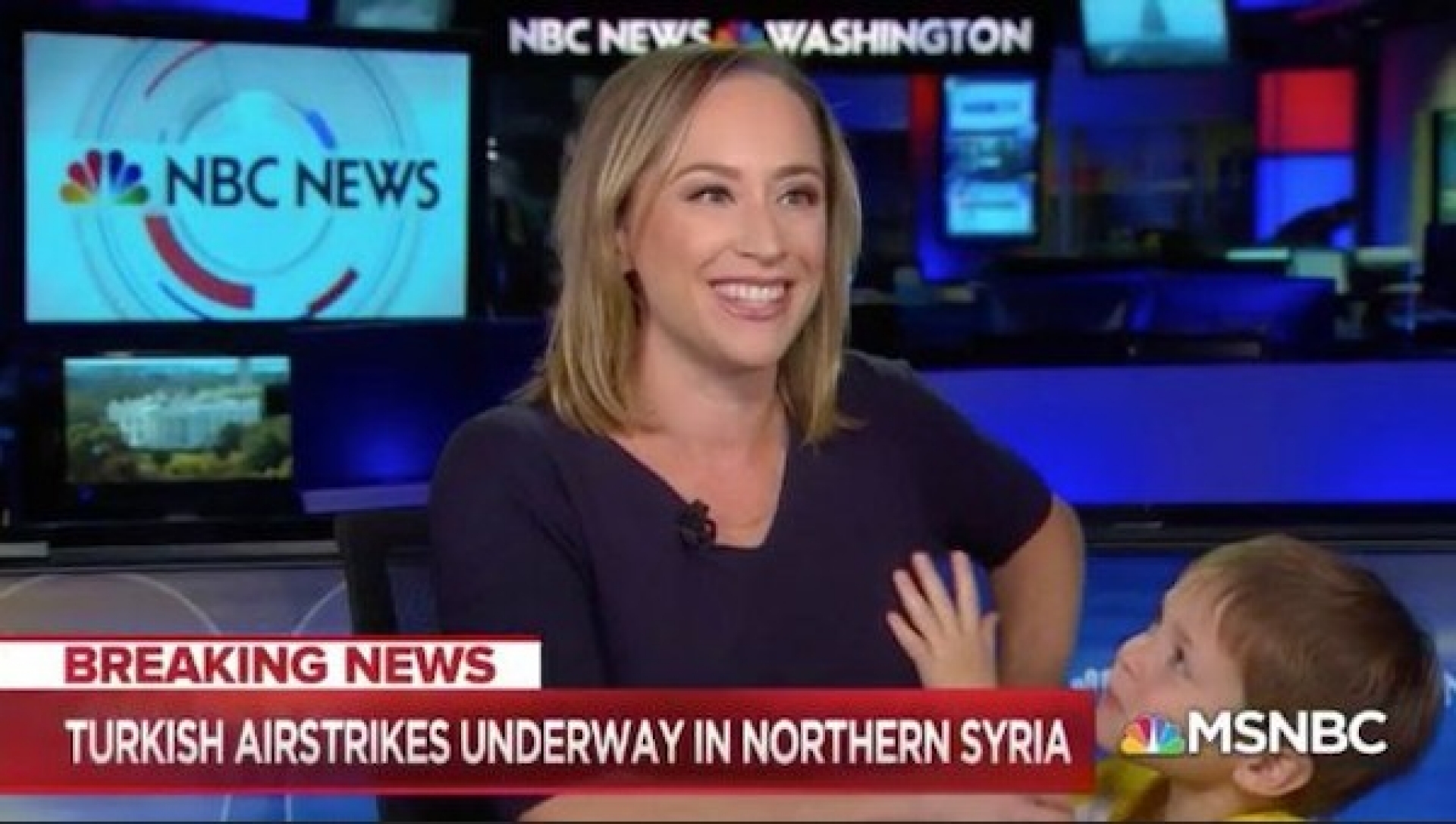 A jornalista e apresentadora de TV Courtney Kube 