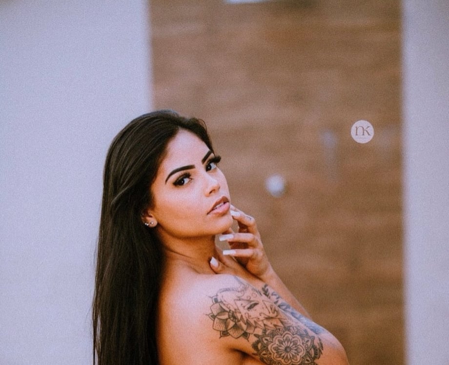 Al&eacute;xia Cardoso &eacute; torcedora do Corinthians