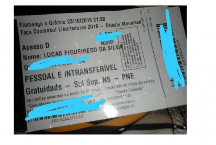 Ingresso do jogo do Flamengo achado por torcedora