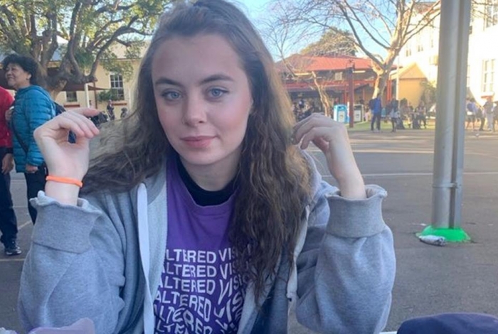 Molly descobriu ter duas vaginas
