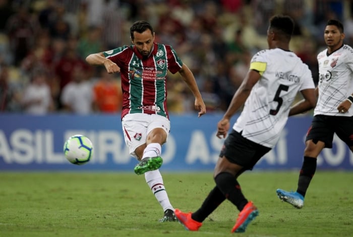 O apoiador Nenê teve atuação apagada na partida contra o Furacão