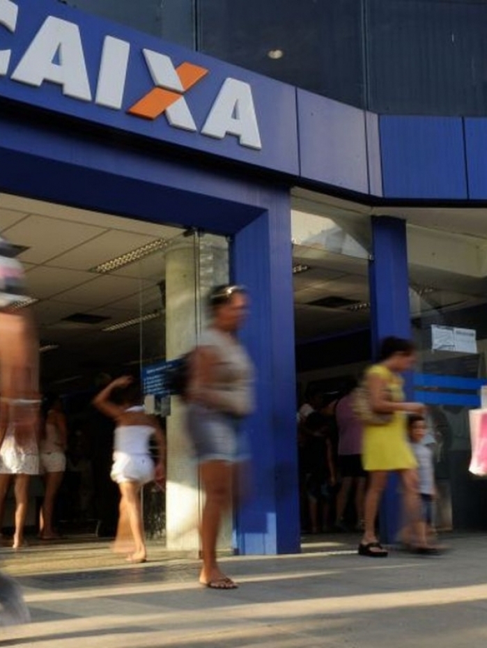 Caixa tamb&eacute;m liberou uma linha de cr&eacute;dito de R$ 3 bilh&otilde;es para santas casas e hospitais filantr&oacute;picos que prestam servi&ccedil;o ao SUS, para reestrutura&ccedil;&atilde;o de d&iacute;vidas e tamb&eacute;m dinheiro novo
