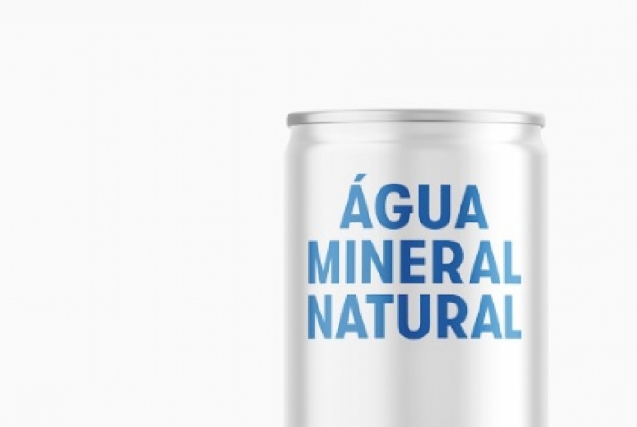 Água em lata