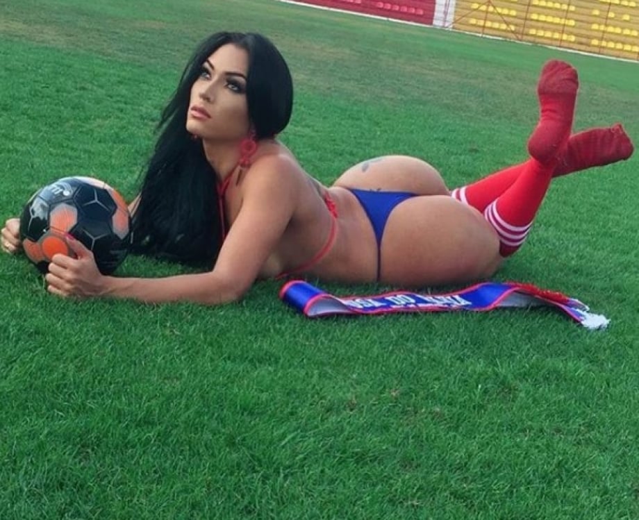 Jacky Corrêa é torcedora do Bahia - A Gata da Hora