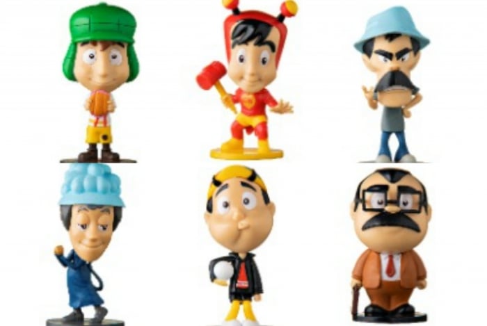 Chapolin e personagens da Turma do Chaves