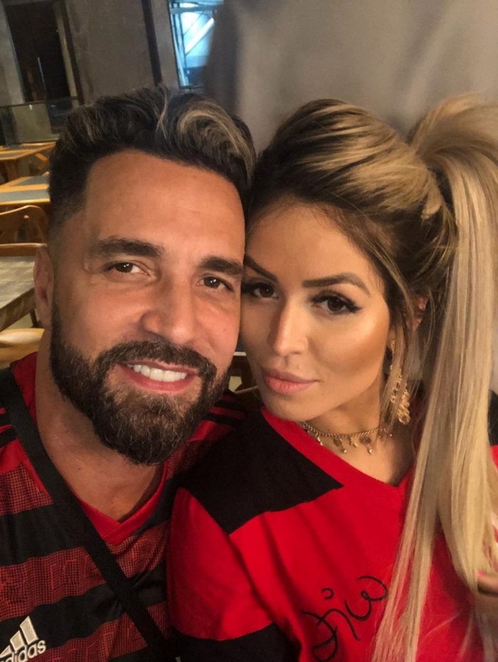 Latino costuma reunir amigos e familiares para assistir o Flamengo