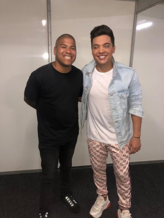 DJ Timotinho e Wesley Safadão posam juntos