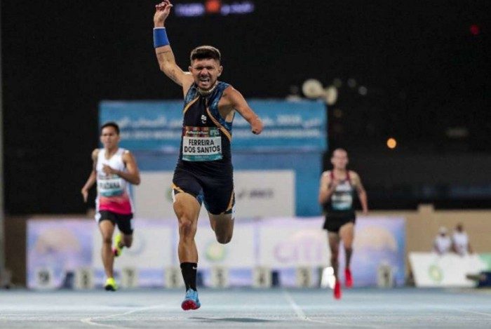 Petrúcio Ferreira se sagrou campeão mundial nos 400m T47 em Dubai 