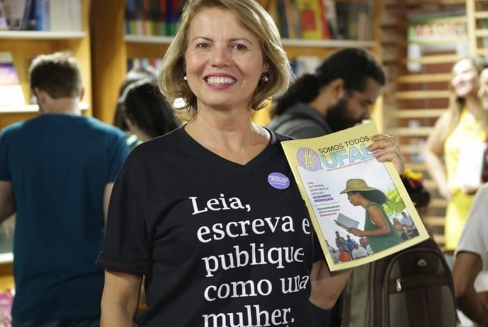 Em dez dias de evento, Bienal Internacional do Livro de Alagoas recebe mais de 300 mil pessoas