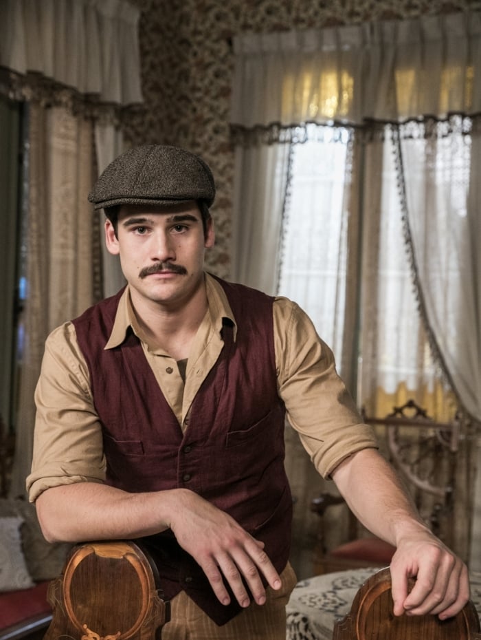 Alfredo (Nicolas Prattes), em 'Éramos Seis'