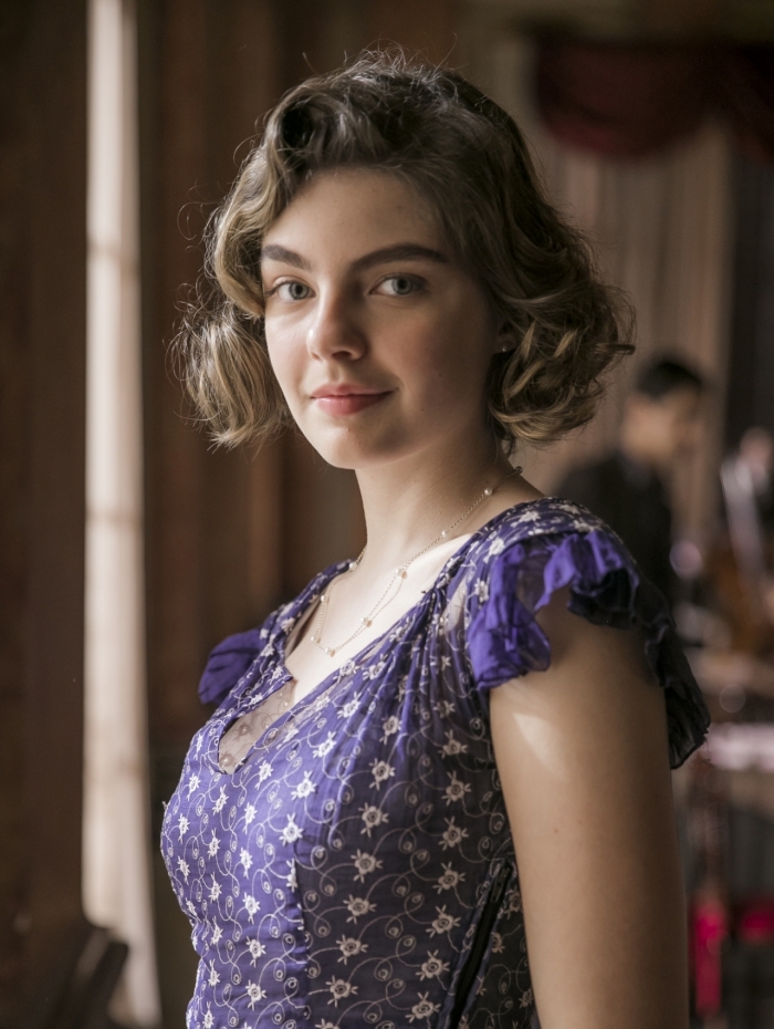 Lili (Triz Pariz), em 'Éramos Seis'