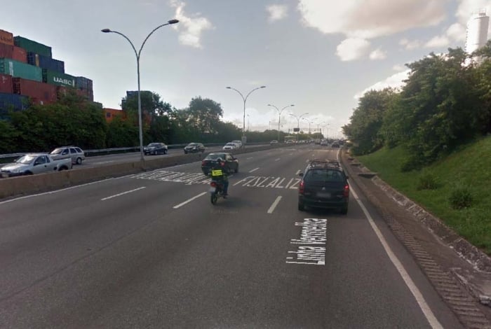 Caso aconteceu na altura do Caju, no sentido Baixada Fluminense da via expressa