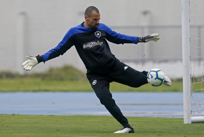 Cavalieri.Treino do Botafogo no Estadio Nilton Santos. 15 de Novembro de 2019, Rio de Janeiro, RJ, Brasil. Foto: Vitor Silva/Botafogo. .Imagem protegida pela Lei do Direito Autoral Nº 9.610, DE 19 DE FEVEREIRO DE 1998.