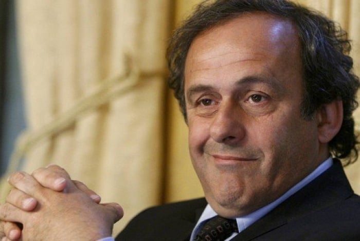 O ex-presidente da UEFA disparou contra o uso do árbitro de vídeo 