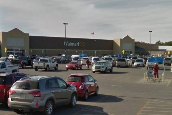 Atirador deixa pelo menos três mortos em supermercado nos Estados Unidos