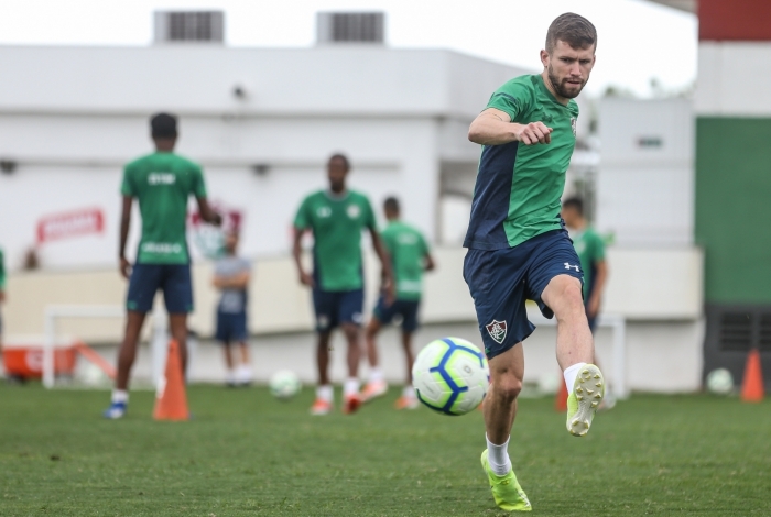 Caio voltou a treinar com o elenco

