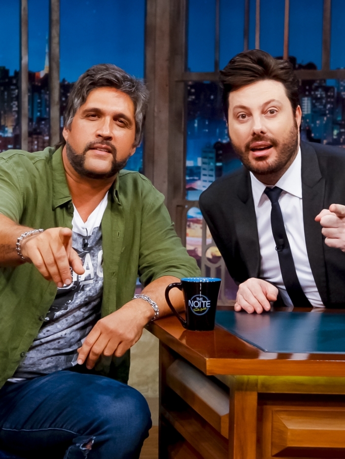 Leo Chaves falou sobre a nova fase da carreira no "The Noite com Danilo Gentili"