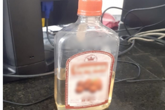 Garrafa analisada pela perícia continha cocaína