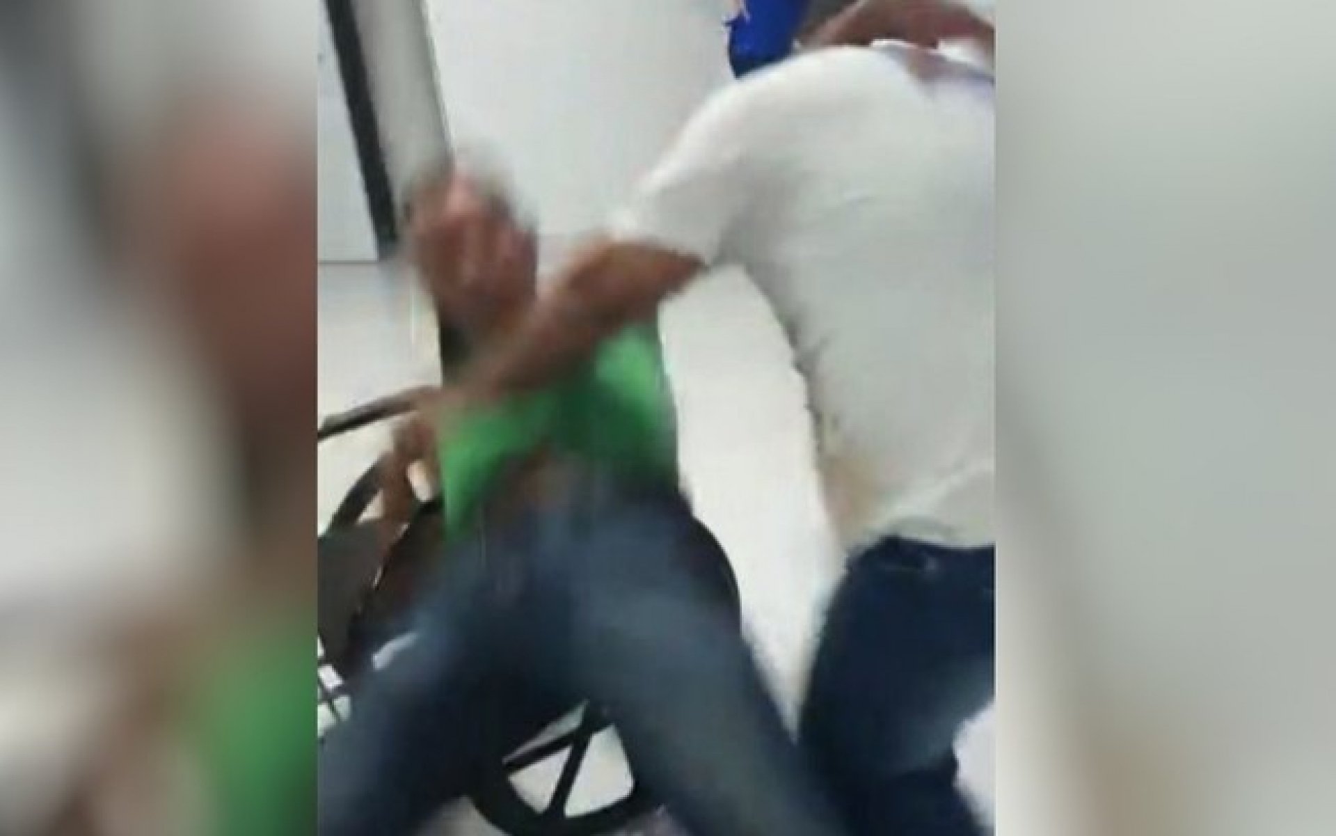 Por conta dos ferimentos, o homem não conseguia ficar muito tempo de pé