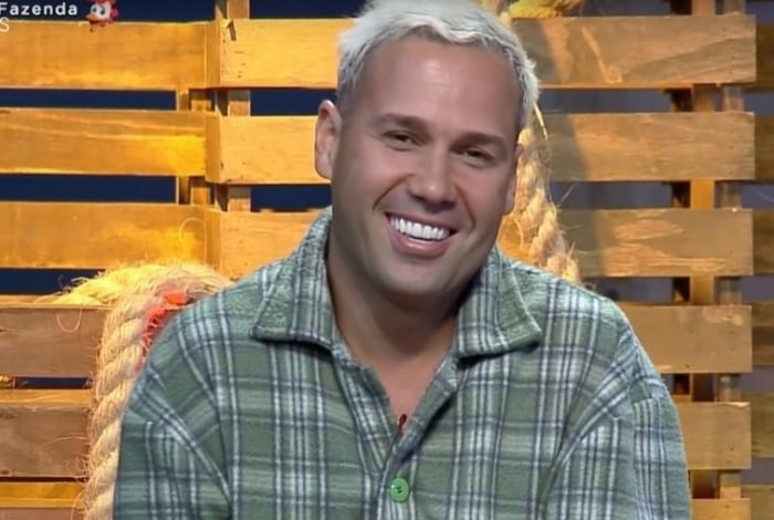 A Fazenda: Mãe do humorista Viny Vieira tem medo que filho passe mal ao saber da morte de Gugu