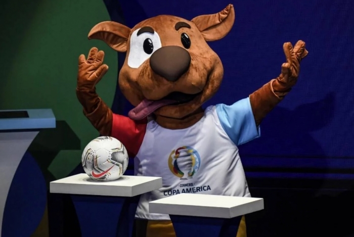 Vira-lata caramelo foi eleito o mascote da Copa América