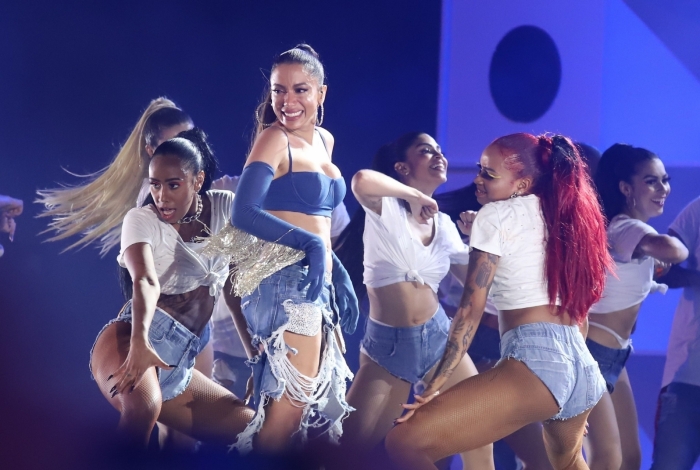 AGN_1809743 - Rio de Janeiro, BRASIL  -  *EXCLUSIVO*  - Show da Anitta no Parque Madureira

Pictured: Anitta

AgNews 7 DEZEMBRO 2019 

BYLINE MUST READ: Daniel Pinheiro / AgNews

Xico Silva
telefone: (21) 98240-2501
email: agnews.fotografia@gmail.com
      Caption