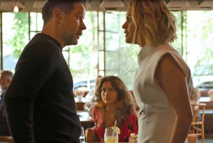 Estela arma barraco com Rui e com e Érica