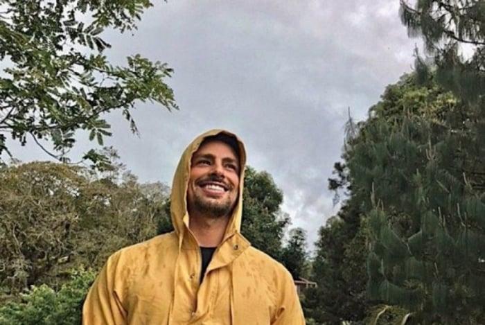 Israel Cassol demonstrou interesse em contracenar com Cauã Reymond após cena do ator no filme 