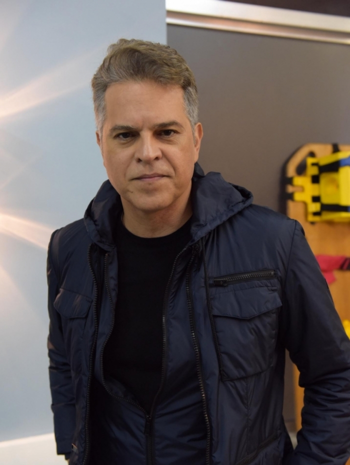 Ramiro (Juan Alba), em 'Amor Sem Igual'