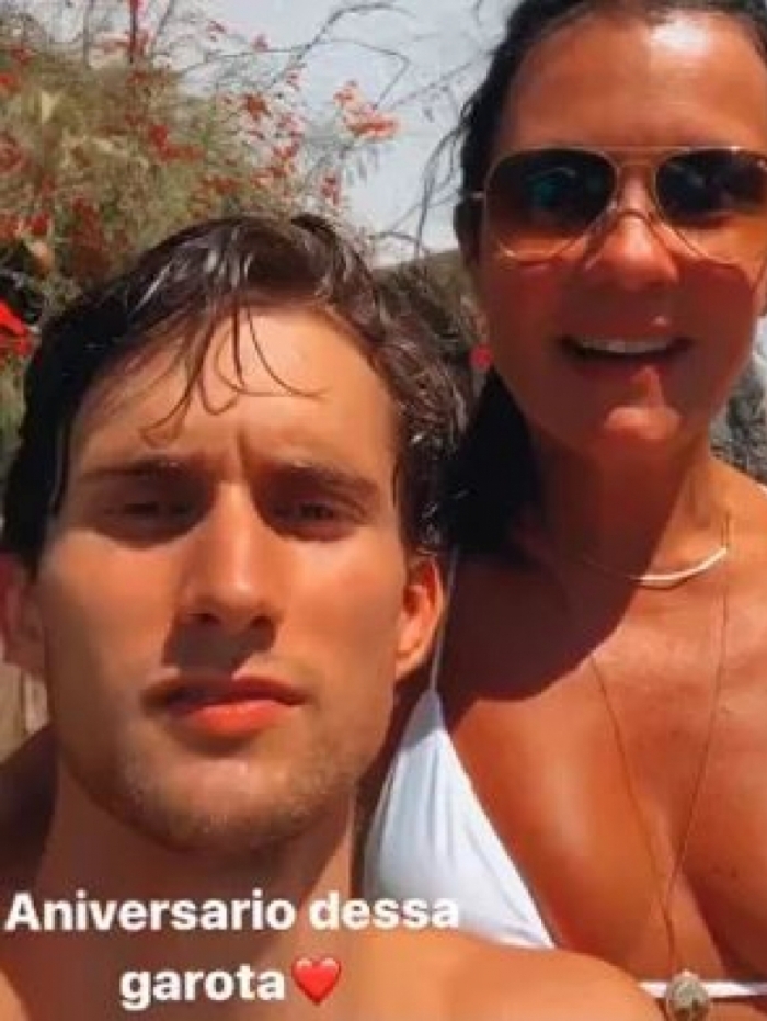 Adriana Esteves comemorou o aniversário de 50 anos ao lado do filho