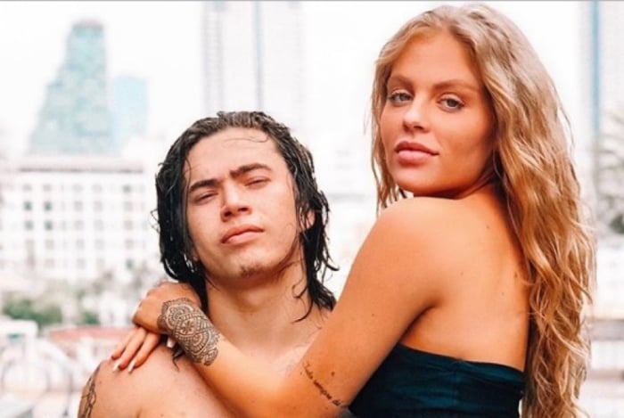 Casal bombado da Internet: Luísa Sonza e Whindersson Nunes 
