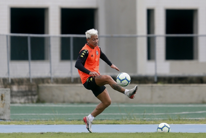 Leo Valencia não fica no Botafogo para a próxima temporada