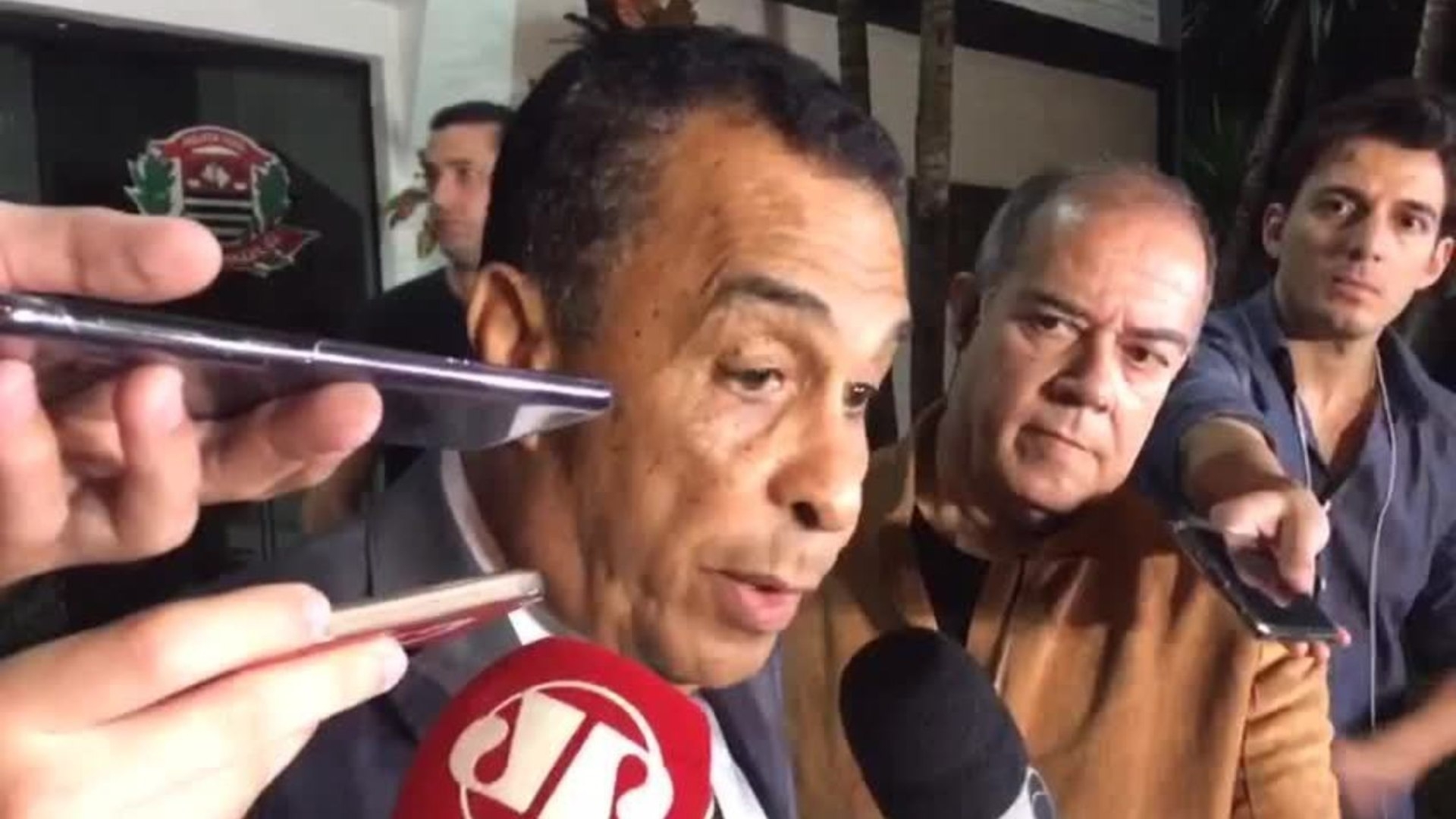 Cosme Ara&uacute;jo, advogado de Najila Trindade 
