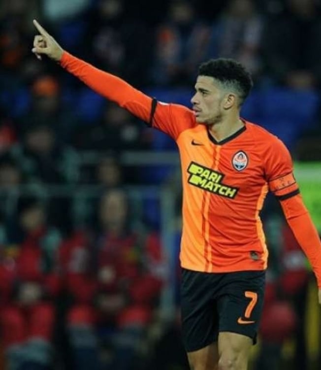 Taison, do Shakhtar Donetsk, ficou feliz em ajudar a comunidade em que cresceu em Pelotas - Foto: Divulga&ccedil;&atilde;o